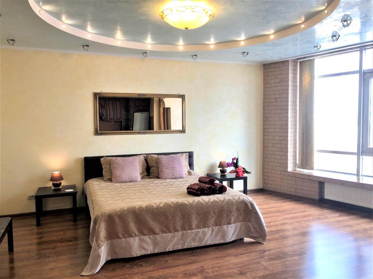 Vip з видом на озеро Apartment Kyiv