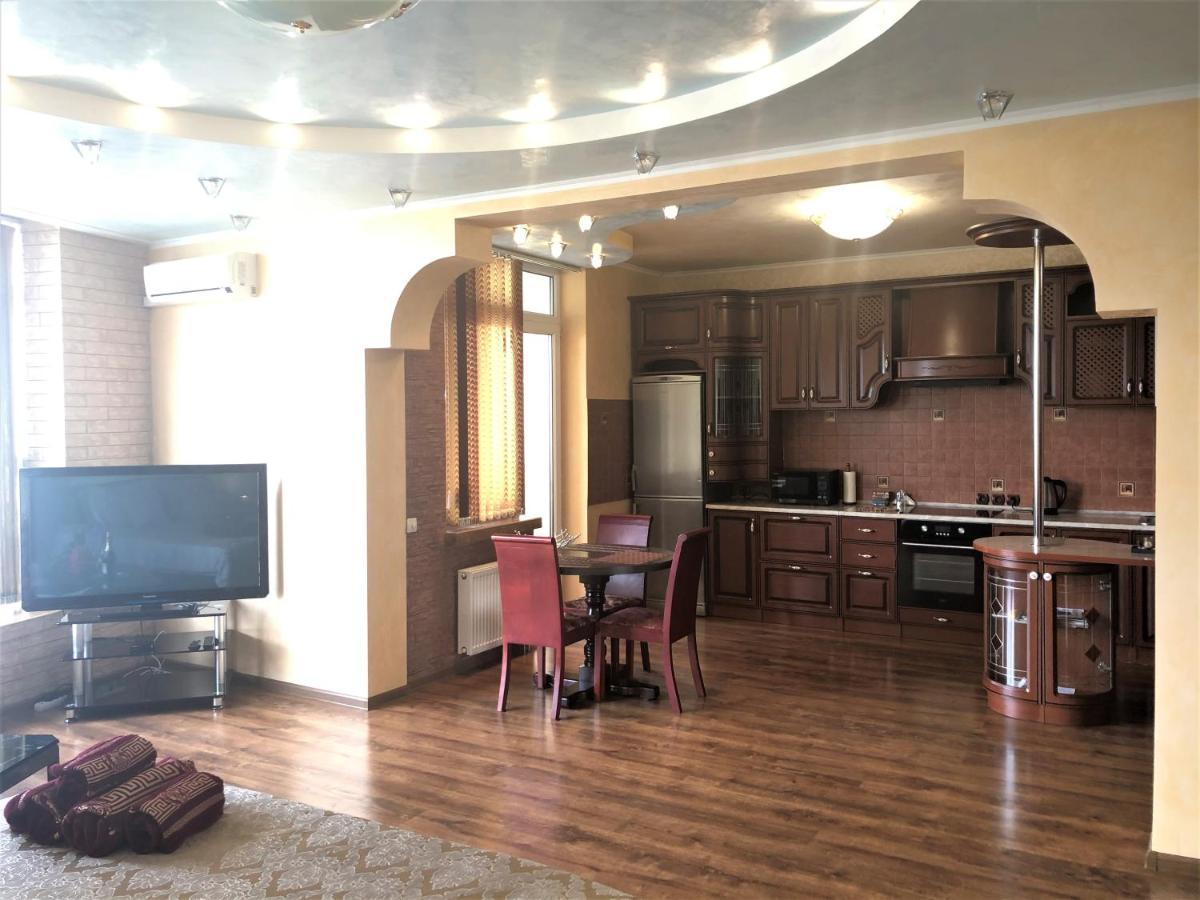 Apartment Vip з видом на озеро