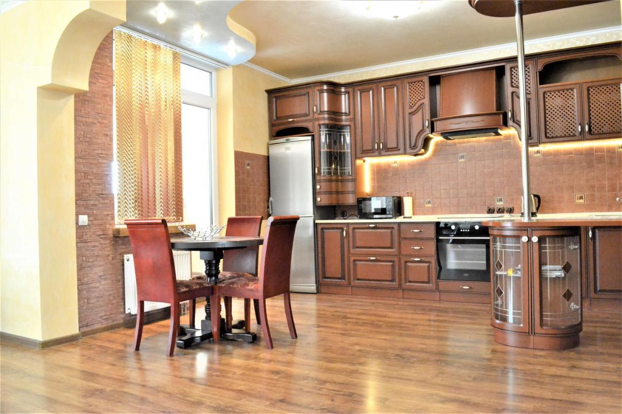 Apartment Vip з видом на озеро